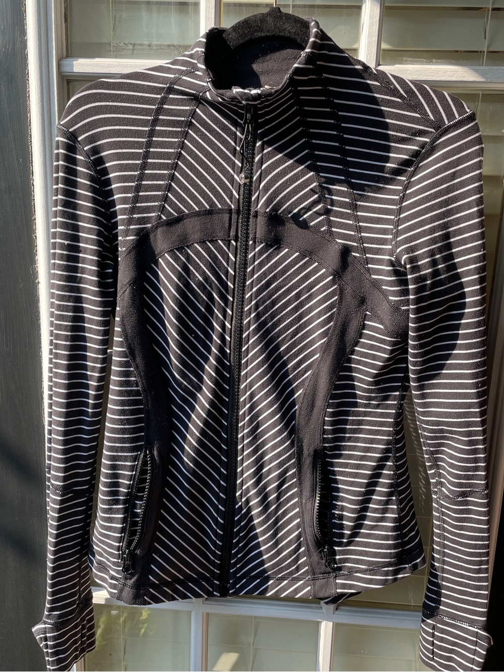 Lululemon Define Jacket - Picture 5 of 9